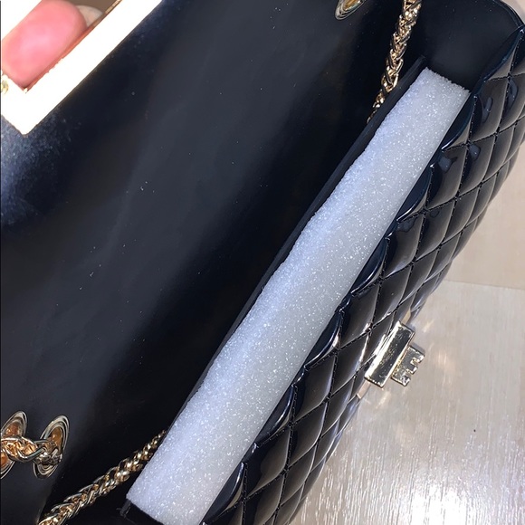 EMPERIA QUILTED JELLY PURSE Black w/ Gold Chain - Picture 6 of 6